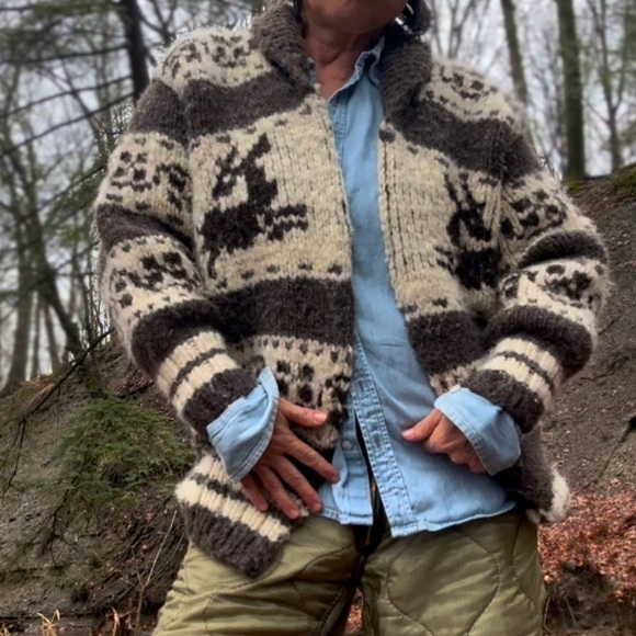 Men's Brown and Cream Sweater - Picture 3 of 3